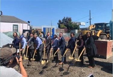 NELLIE-HANNON-GATEWAY-GROUNDBREAKING.jpg